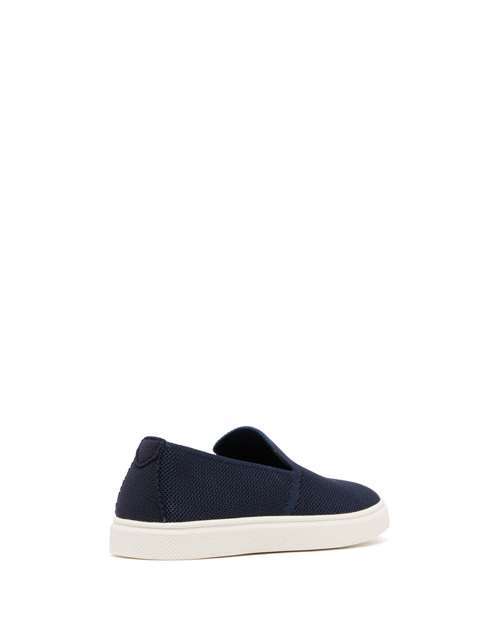 Row Navy Flyknit