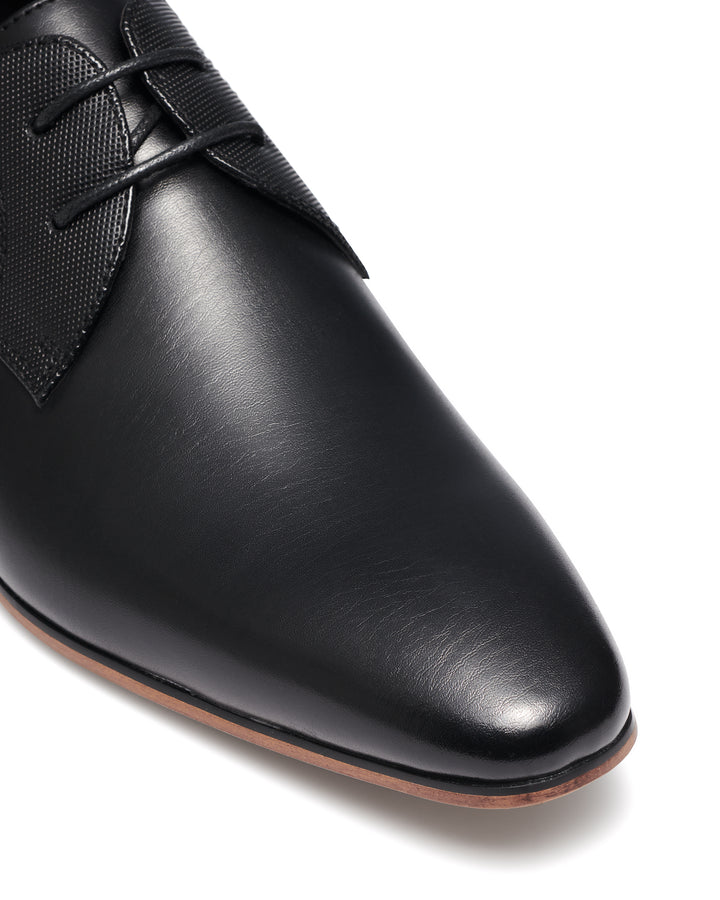 Uncut Shoes Chartwell Black | Men&